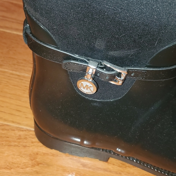 Michael Kors rain boots - Picture 4 of 6